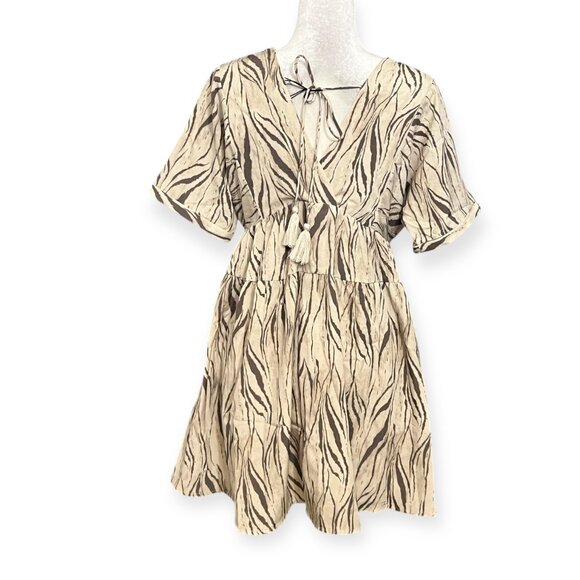 NWT Mustard Seed Zebra Print Boho Mini Dress Flowy Babydoll V Neck Tie Back S - Picture 3 of 10